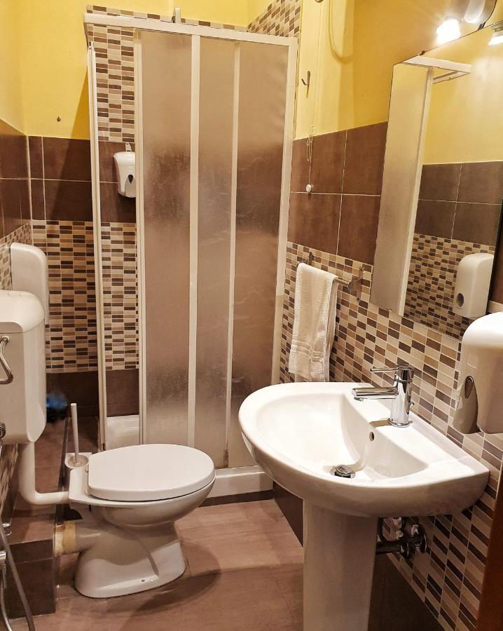 ホテル A Un Passo Dal Centro パレルモ エクステリア 写真
